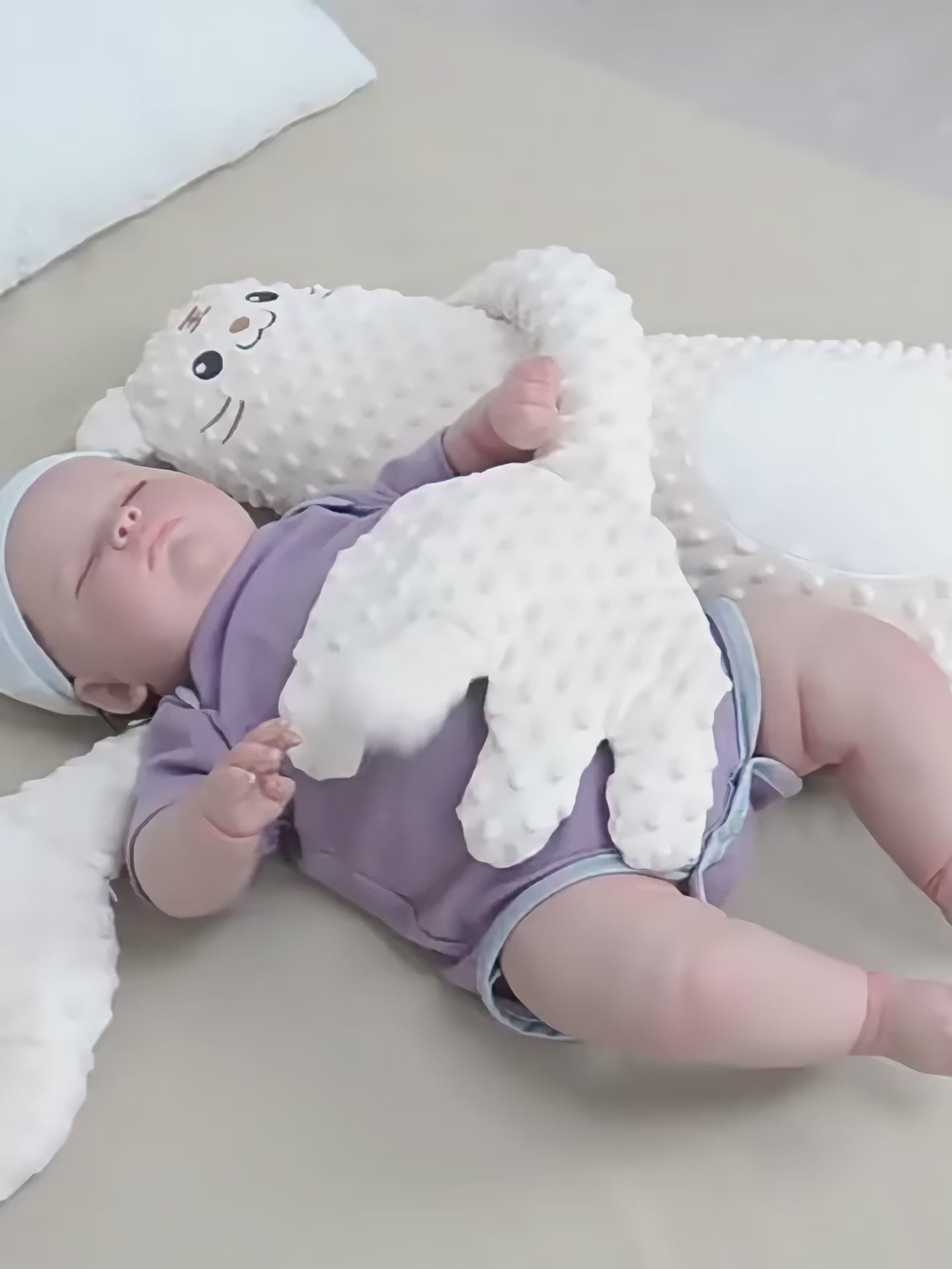 DreamPat™ Baby Soothing Pillow – Gentle Comfort for Better Sleep